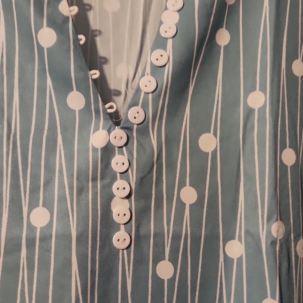 Dress - Picture 4 of 4